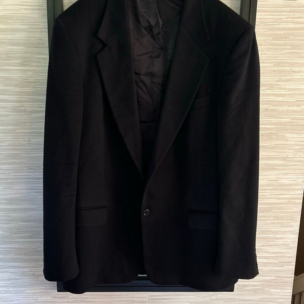Valentino Saks Fifth Avenue 100% cashmere dark navy single breasted men's suit j